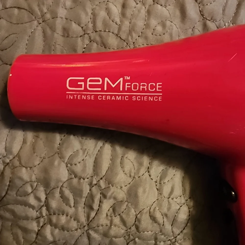 Pink Hair Dryers - Picture 4 of 4
